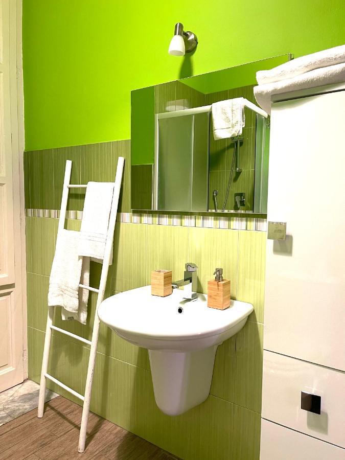Boheme B&B Al Centro Di Палермо Экстерьер фото